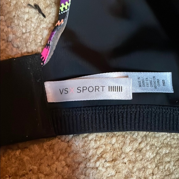 Victoria's Secret Multicolor Striped Sports Bra 38DD - Picture 3 of 4